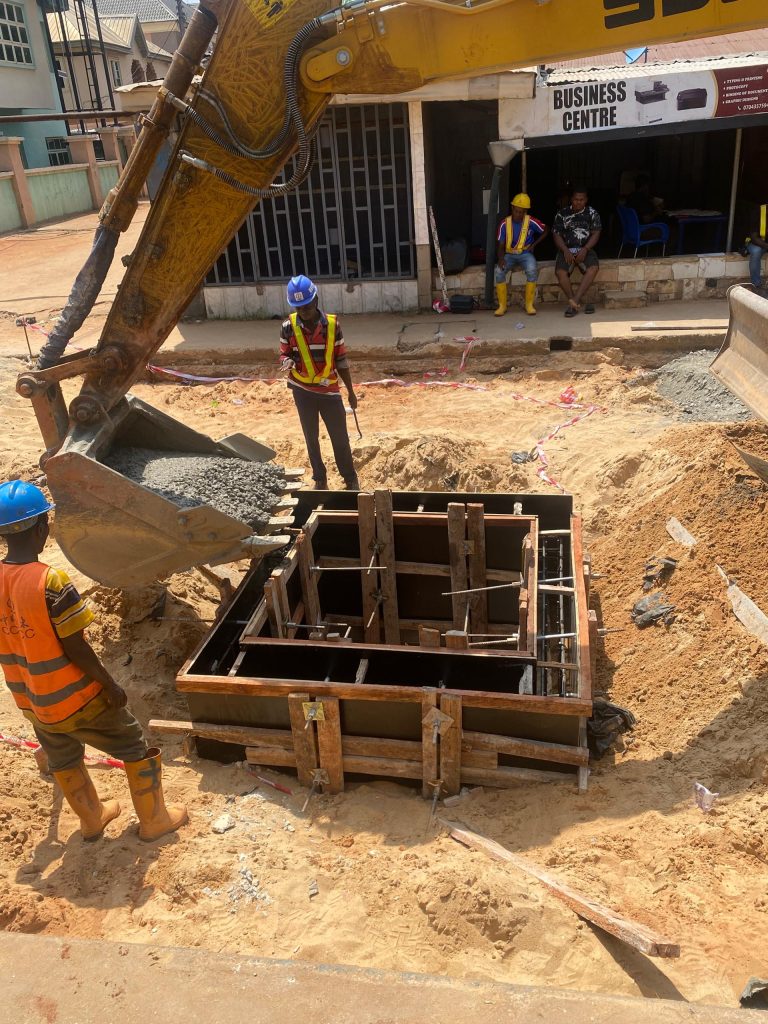 Concrete casting of Manhole at CH 0+675 on Nwelih street by submit road