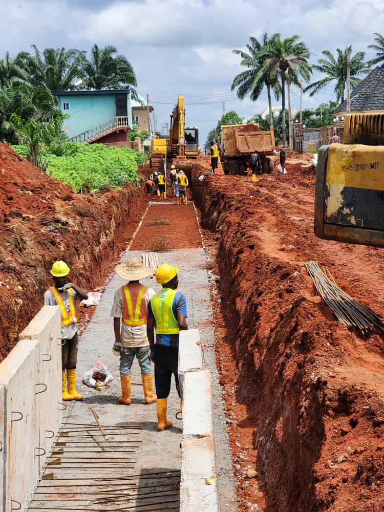 From Existing Ground Levels to Proposed Road Levels By John Cee Onwualu (FNSE, FNICE, FNIWE, P.E., R.ENG, MASCE)